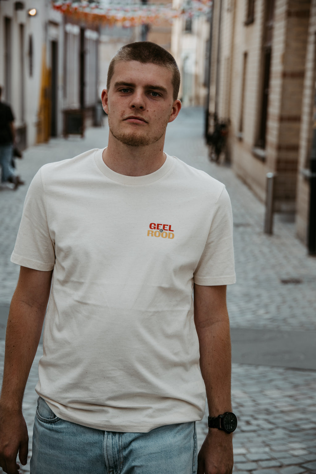 tshirt beige geel & rood volwassen