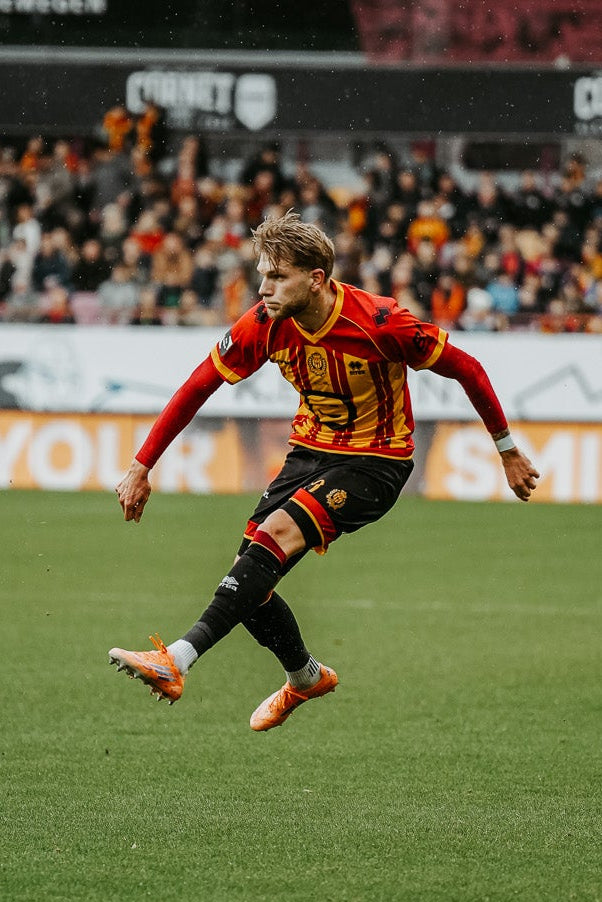 Wedstrijdkousen Thuis