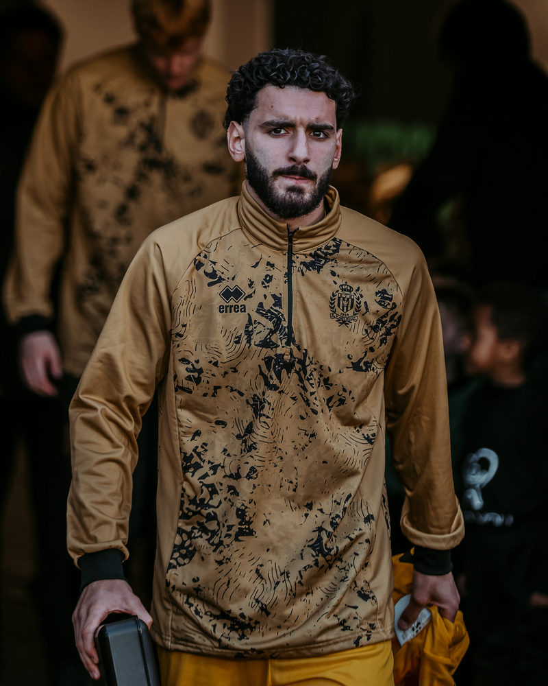 Prematch Trui Goud