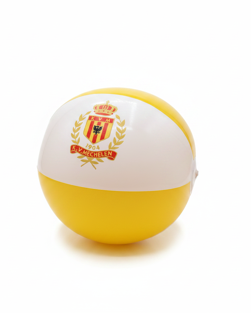 KV Mechelen Strandbal - gestylede productfoto